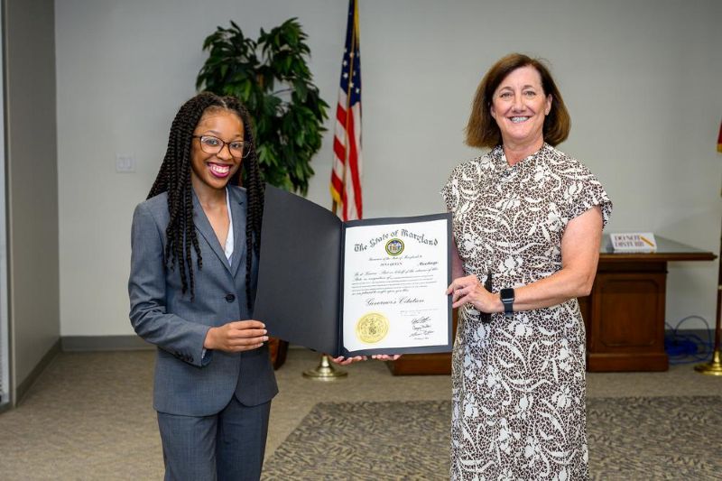 Jena Queen and MDOT Secretary Katie Thomson